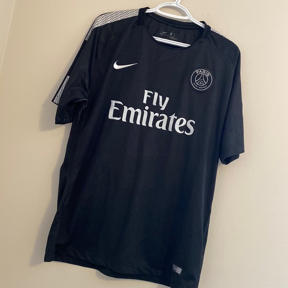 Very nice PSG jersey!! - Picture 1 of 4